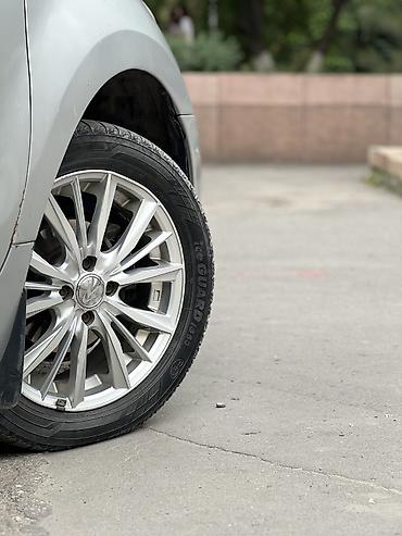 ist: Toyota Ist: 2003 г., 1.3 л, Автомат, Бензин, Хэтчбэк — 6