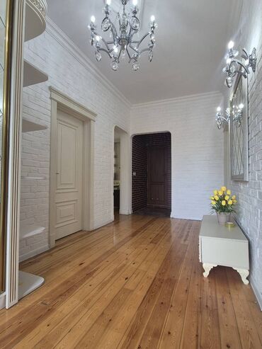 Həyət evləri və villaların satışı: Saray 5 otaqlı, 220 kv. m, Kredit yoxdur, Yeni təmirli — 10