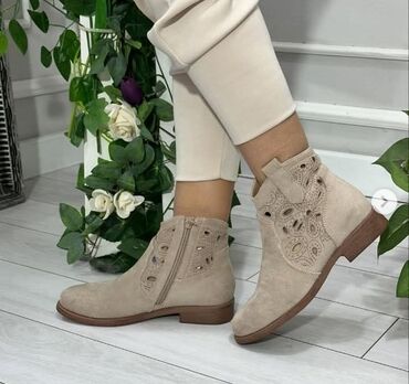 ljubicaste cipele: Ankle boots, 38