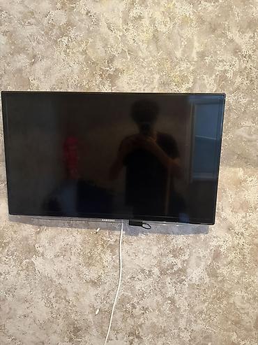TV və video: Samsung LED televizor - Ekran: təxminən 32" (80 sm) diaqonal, geniş — 1