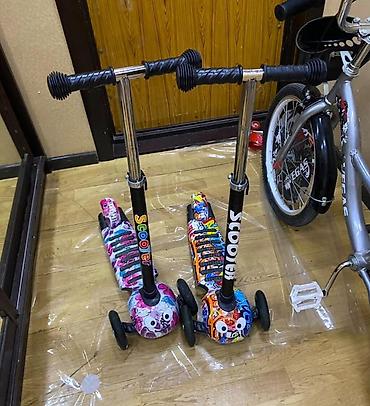 scooter satılık: Oğlan və qız üçün skuterləri. İkisi də satılır biri 28 azn. Heç bir — 1