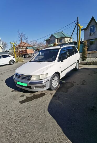 Mitsubishi: Mitsubishi Space Wagon: 2001 г., 2.4 л, Автомат, Бензин, Минивэн — 2
