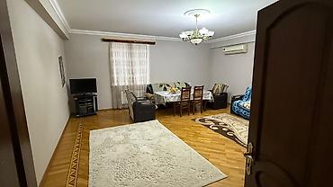 Mənzillər: 3 otaqlı, Yeni tikili, 128 kv. m — 4