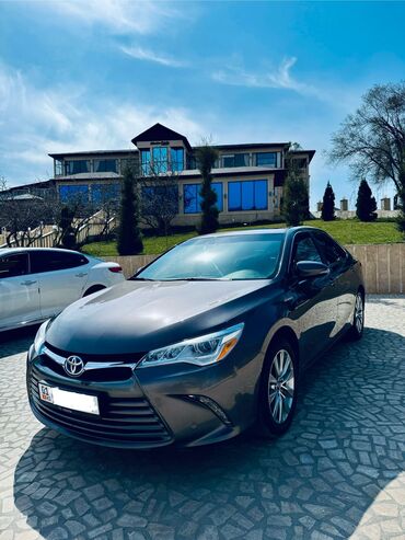 цивик гибрид: Toyota Camry: 2017 г., 2.5 л, Вариатор, Гибрид, Седан