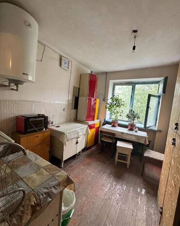 срочно продам квартиру в баку: 1 комната, 13 м², Общежитие и гостиничного типа, 4 этаж, Косметический ремонт