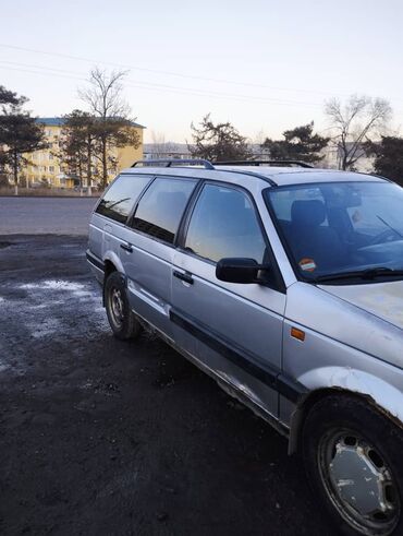 Volkswagen: Volkswagen Passat: 1990 г., 1.8 л, Механика, Бензин, Универсал