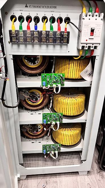 abb: Стабилизатор напряжения, Трехфазные — 5