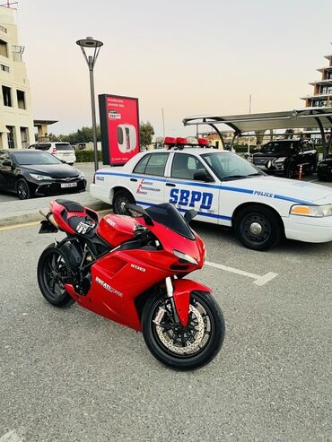 em matasklet: Ducati 1198 “Ducati Corse” sport motosiklet - Rəng: klassik Ducati