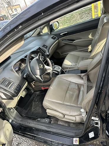 Honda: Honda Civic: 2009 г., 1.3 л, Вариатор, Гибрид, Седан — 7