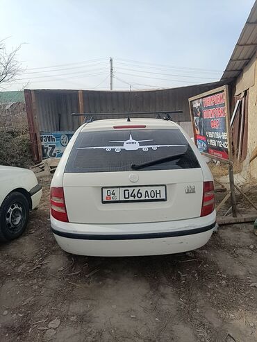 Skoda: Skoda Fabia: 2003 г., 1.2 л, Механика, Бензин, Универсал — 3