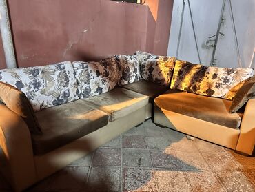 metbext divanlari: Угловой диван, Б/у, Нераскладной, С подъемным механизмом, Ткань, Нет доставки at lalafo.az metbext divanlari: Угловой диван, Б/у, Нераскладной, С подъемным механизмом, Ткань, Нет доставки