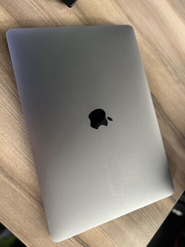 макбук про 2019: Ультрабук, Apple, 16 ГБ ОЗУ, Intel Core i5, 13.3 ", Б/у, Для работы, учебы, память NVMe SSD