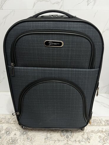кошелек женские: Чемодан, Б/у, Маленький (до 40 л), На колесах