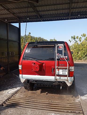 Isuzu Bighorn: 1997 г., 3.2 л, Автомат, Бензин, Внедорожник