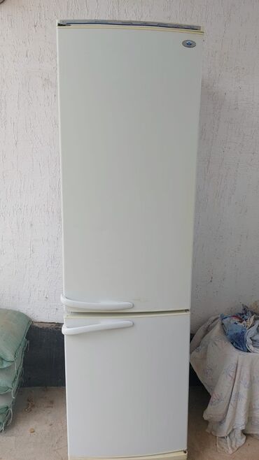 холодильник 5000 сом: Муздаткыч Minsk, Колдонулган, Эки камералуу, 60 * 2 *