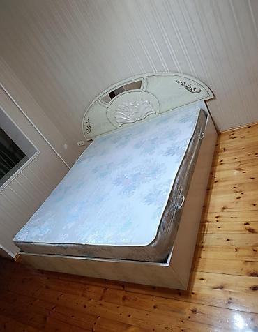 matras 160x200: Taxt yaxşı vəziyyətdə orthopedic matrasla ölçü 180/2 qiymət 180 manat — 1