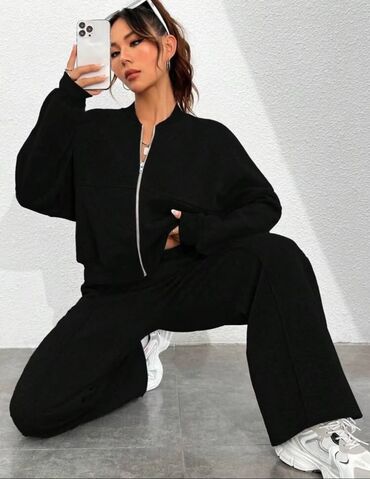 Kompleti: Cena 3300 dinara S m l xl 2xl — 6