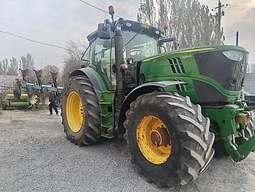 карбюратор 2108: Трактор John Deere 6170R - Серия 6R, модель 6170R (шильдик на капоте) — 1