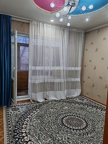 Долгосрочная аренда квартир: 2 комнаты, С мебелью частично — 3