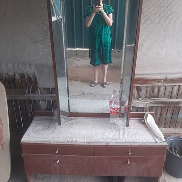 кухыный буфет бу: Сервант, Б/у, Дерево