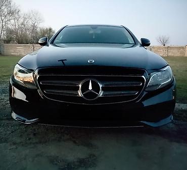 Mercedes-Benz: Mercedes-Benz E-Class: 2 l | 2017 il Sedan — 1