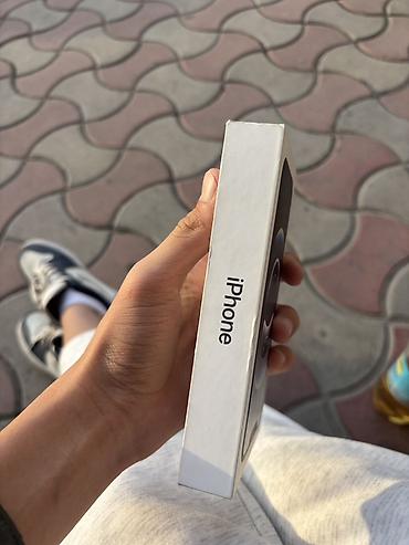 iphone s6: IPhone 16e, Новый, 128 ГБ, Midnight, Защитное стекло, 98 % — 5