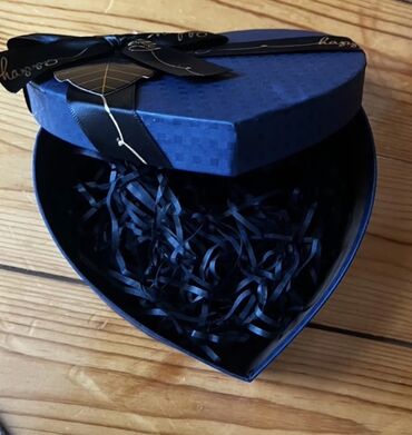 Hədiyyə bağlamaları: Hədiyyə qutusu — 2