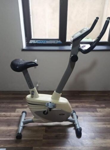Velotrinajor 120 man Sumqayitda satılır. Oturacağda kojasinda qopuq