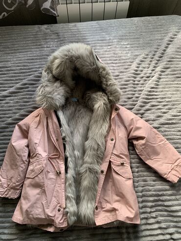 мех на куртку: Продаю куртку 
Мех съемный 
5-8 лет
Состояние отличное