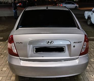 renault megane 2007 1.5 dizel: Hyundai Accent: 1.4 l | 2006 il Sedan — 2