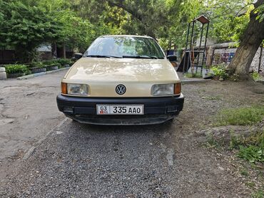 стопа: Volkswagen Passat: 1989 г., 1.8 л, Механика, Бензин, Универсал