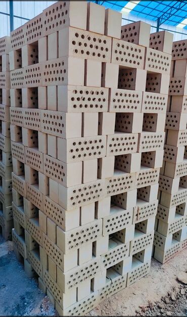 шторы в бишкеке фото и цены: Тешиктүү, Бышкан кирпич, Евро, 250x120x90