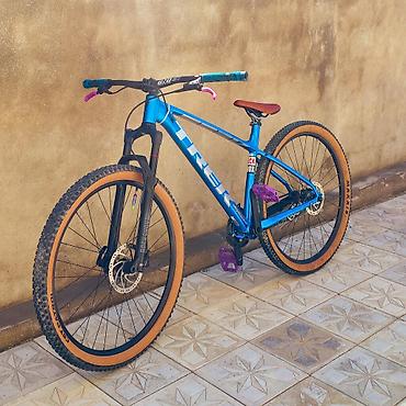Dağ velosipedləri: Trek hardtail dağ velosipedi - Gövdə: yüngül alüminium, mavi rəngdə — 5