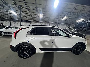 kia niro 2021: Kia Niro: 2022 г., Гибрид, Кроссовер — 5
