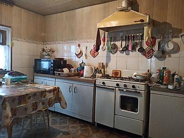 сто аренду: Продаю срочно пол. дома общая квадратура дома 75м кв. количество — 3