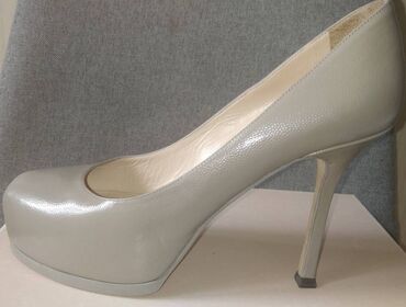 Ostala ženska obuća: Yves Saint Laurent original cipele 37 — 5