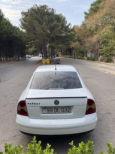 hot wheels f1: Volkswagen Passat: 2 l | 2001 il Sedan — 6