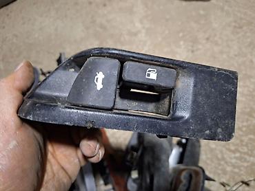 Датчики, сенсоры, предохранители: Продаю разное кнопки от разных машин — 9