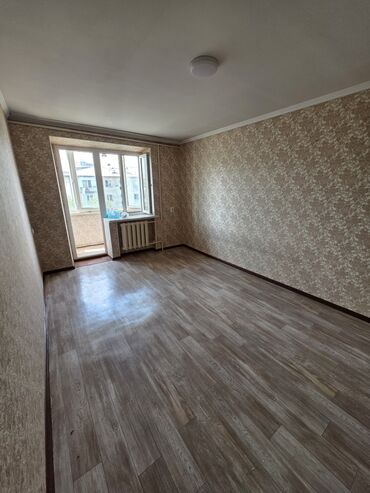 дешёвые дома: 1 комната, 29 м², Индивидуалка, 5 этаж, Старый ремонт