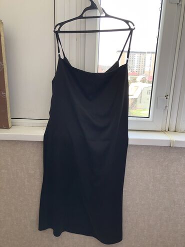черное длинное вечерное платье: Вечернее платье, Классическое, Длинная модель, Атлас, Без рукавов, 3XL (EU 46)