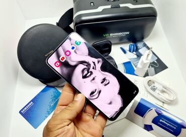 хонор х 9с: Samsung Galaxy S22 Plus, Колдонулган, 512 ГБ, түсү - Кара, 2 SIM, eSIM