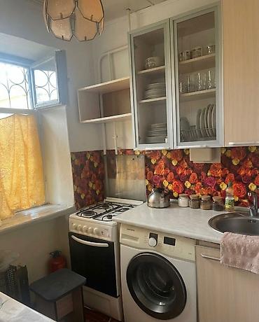 Продажа квартир: 2 комнаты, 38 м², Хрущевка, 1 этаж, Старый ремонт — 6