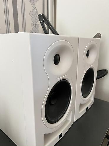 Kali Audio LP-6 (Series) aktiv studiya monitorları – ağ rəng, cüt