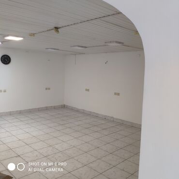 Mağazalar: Obyekt (qeyri yaşayış) satılır. yol qırağı, sanitar qovşağı, mağaza — 5