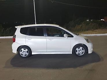 Продажа авто: Honda Fit: 2004 г., 1.3 л, Автомат, Бензин, Хэтчбэк — 2