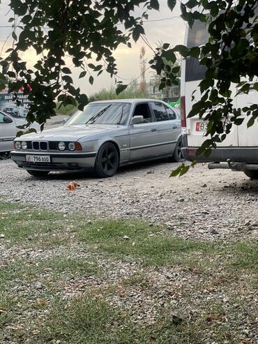 бмв 5 серия: BMW 520: 1989 г., 2.5 л, Механика, Бензин, Седан