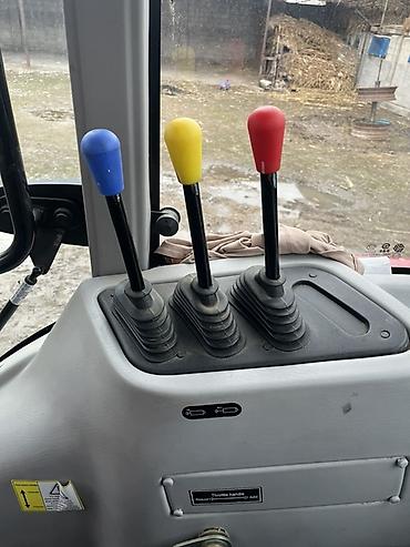 мир салник: Трактор FM World WD1404M-6 с навесным плугом -Колёсный трактор — 10