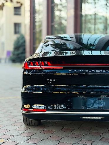 BYD: BYD E9: 2021 г., Автомат, Электромобиль, Седан — 8