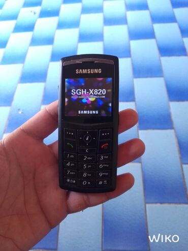 Samsung X820 bоја - Crna | Button phone