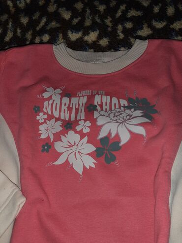 Duksevi: Dečija dukserica vel 6 — 3